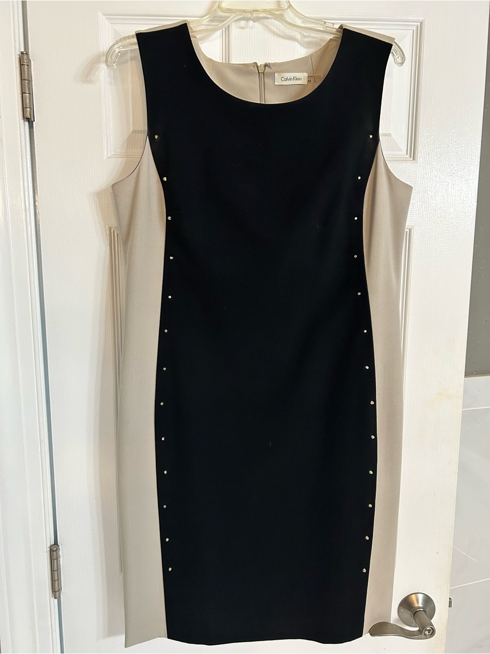 Calvin Klein Classic Sleeveless Black Sheath Dress